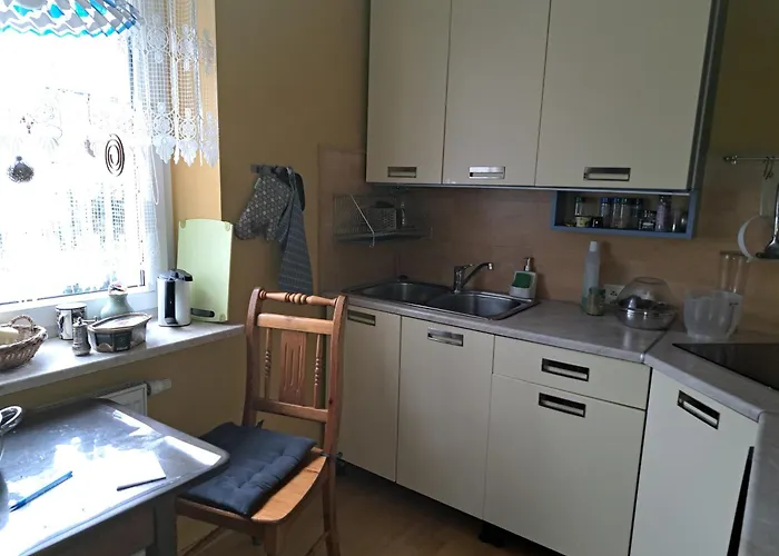 W Domu Z Oranzeria I Sniadaniem Розкішний намет Вроцлав