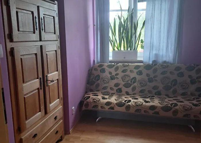 W Domu Z Oranzeria I Sniadaniem * Вроцлав